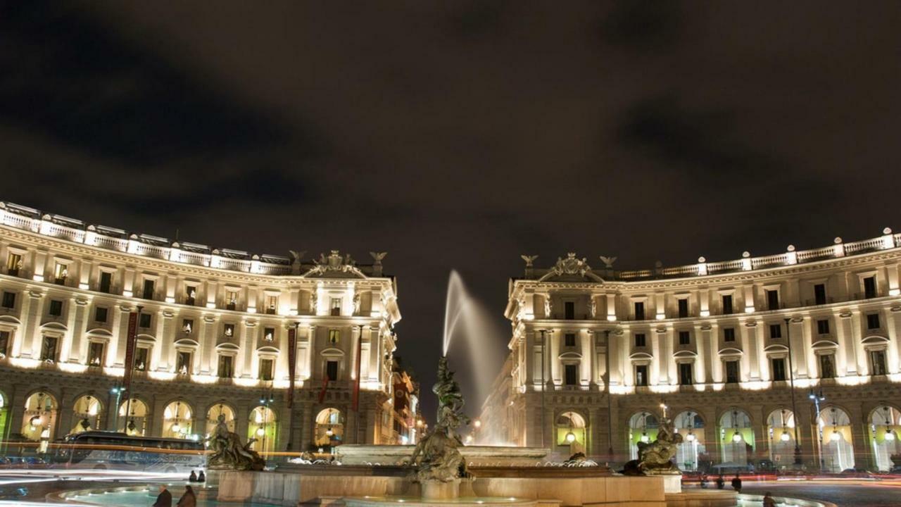 Romenjoy Colosseo Buitenkant foto