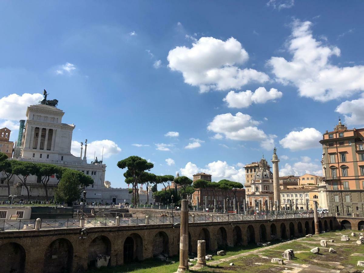 Romenjoy Colosseo Buitenkant foto